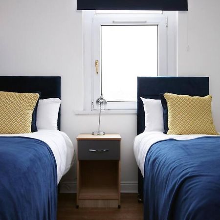 Holiday House For 7 Guests, Free Wi-Fi & Self Check-In Explore Newport Villa Exterior photo